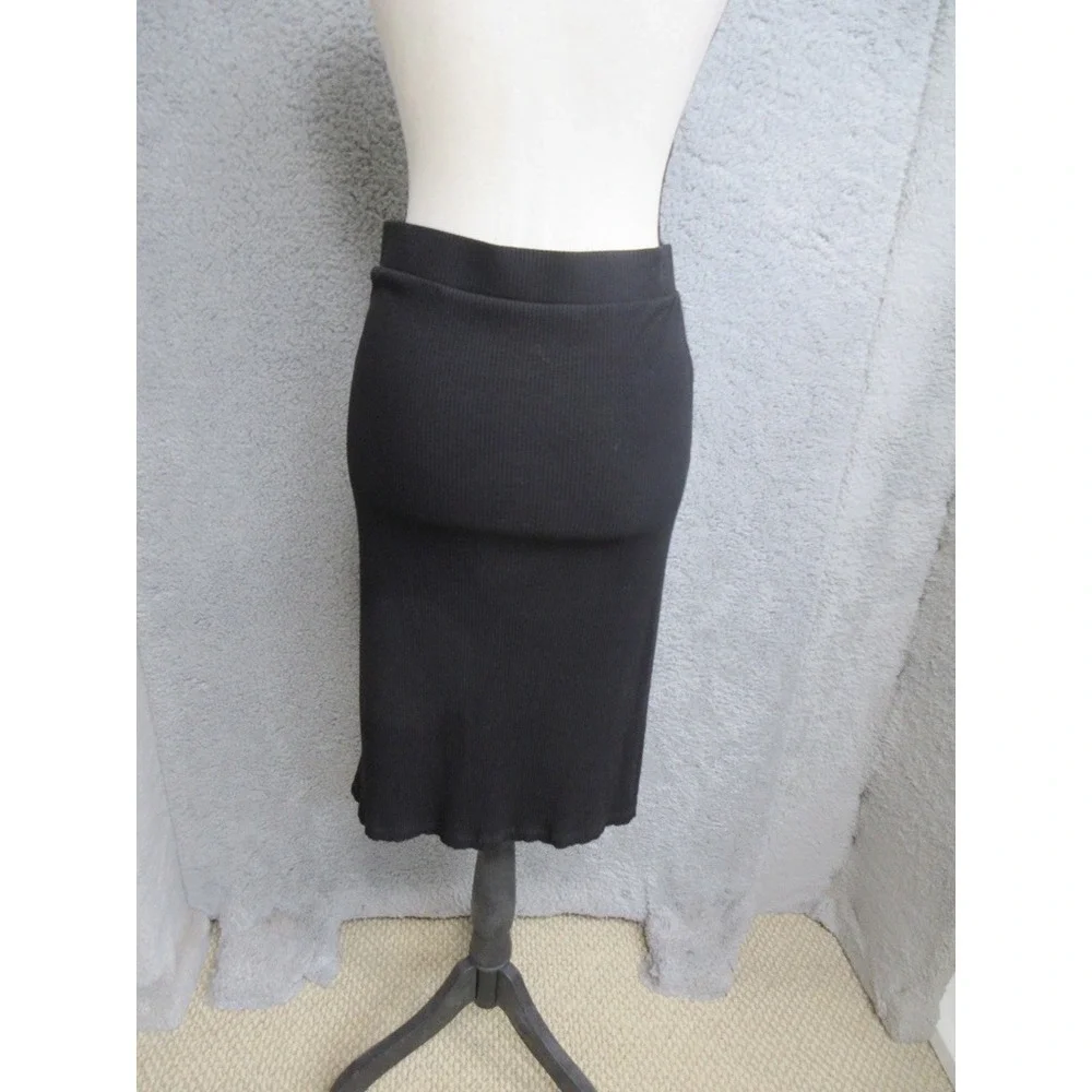 LOFT Ribbed Pencil Skirt Women Size M Black Officecore Quiet Luxury Classic